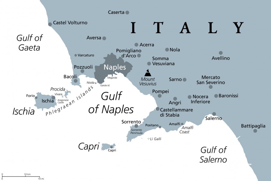 Quelles informations peut-on trouver sur une carte de la côte Amalfitaine ? Quelles informations peut-on trouver sur une carte de la côte Amalfitaine ?